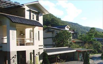 大礁溪左岸民宿照片： 民宿一景
