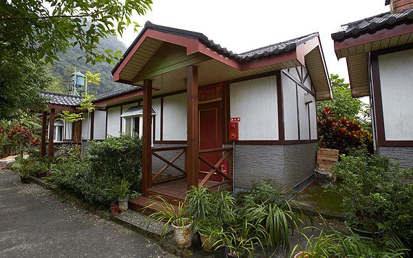 鳳凰宿甲蟲生態民宿照片： 四人溫馨獨棟小木屋_2