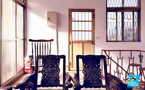宏隆米絞青旅民宿照片： 宏隆米絞青旅_二樓交誼廳