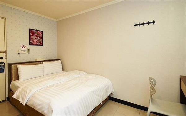 來七桃旅店照片： 394033_15041719010026947618