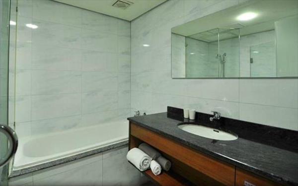 君祥酒店照片： 浴室