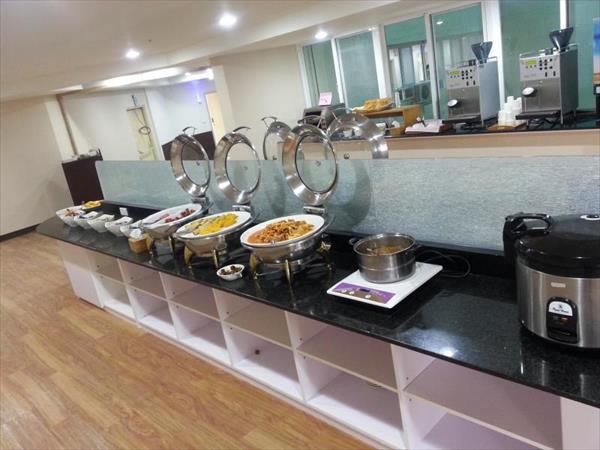 愛客發商務旅館(台南館)照片： 自助餐點
