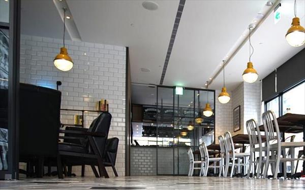 雀客旅館照片： 餐廳
