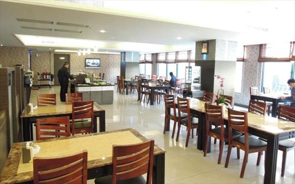 西子灣大飯店(站前館)照片： 餐廳
