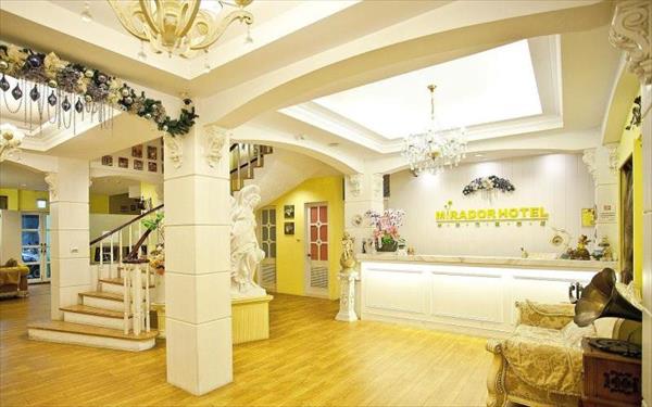 米朵花園旅店照片： 大廳