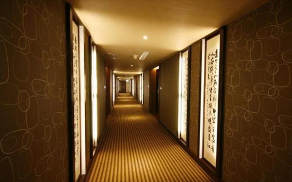 康橋商旅(六合夜市七賢館)照片： 走廊