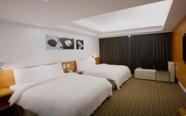 高橋飯店HOTEL HI(新民店)照片： 房間照