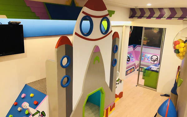 Fun假旅店照片： 