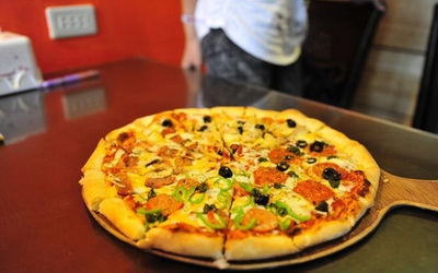 Uncle Pete’s Pizza照片： CR= 「除了美景其餘不取」BLOG