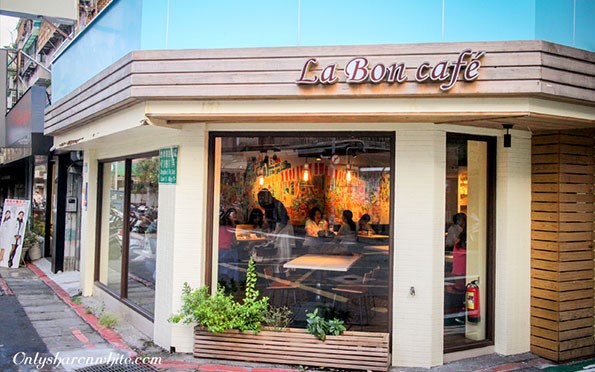 La Bon cafe照片： CR=「白雪姬」BLOG