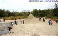 「烏山頂泥火山」主要建物圖片