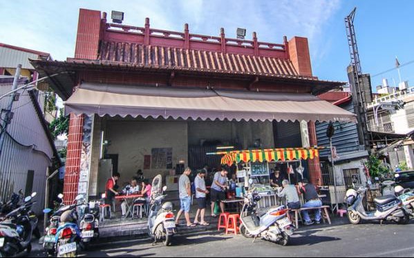 城隍廟口麵店