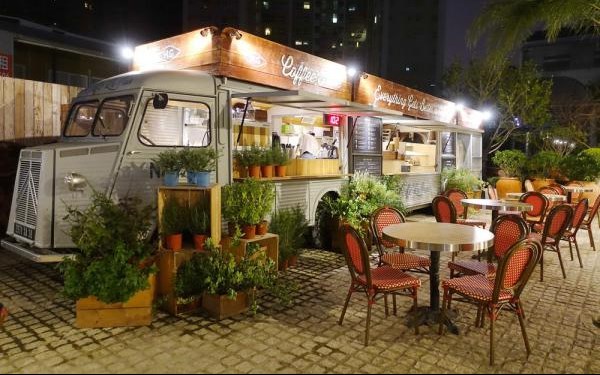 好擠H.G Qinghai-Bread & Coffee truck