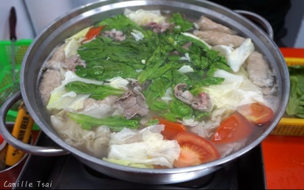 明海魚翅火鍋