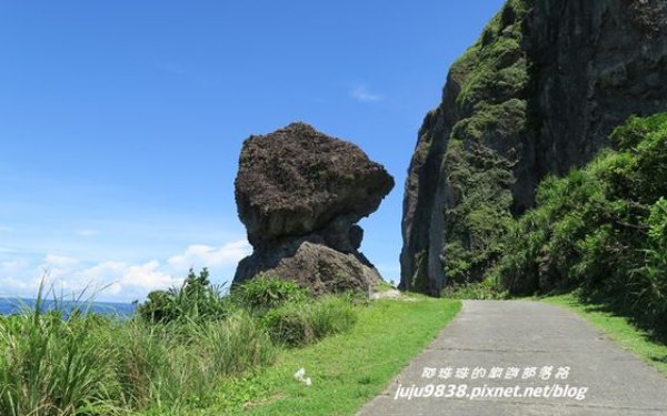 蘭嶼鋼盔岩照片： CR=「阿珠珠」的BLOG