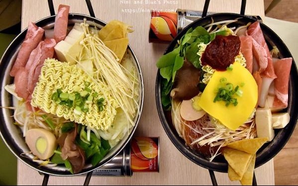 照片：「Nini and Blue」BLOG