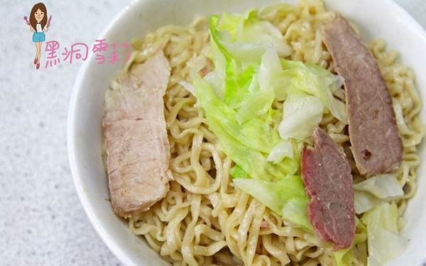 照片：「黑洞雪莉」BLOG