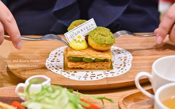 照片：「Nini and Blue」BLOG
