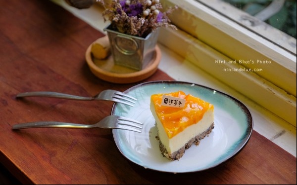 照片：「Nini and Blue」BLOG