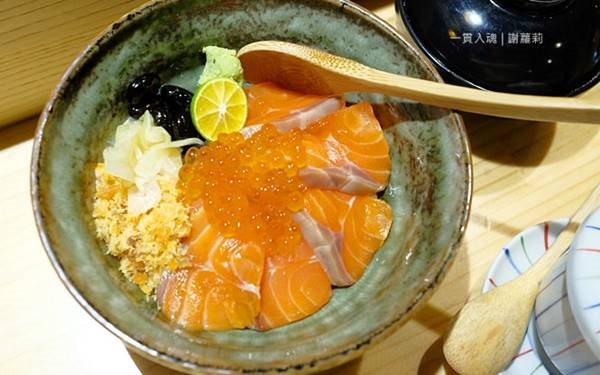照片：「謝蘿莉」BLOG