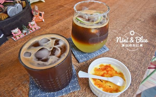 照片：「Nini and Blue」BLOG