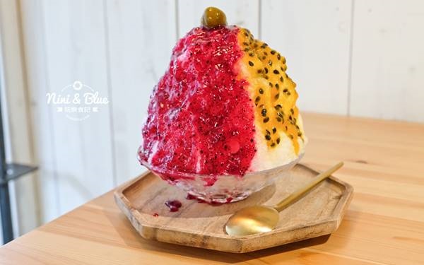 照片：「Nini and Blue」BLOG