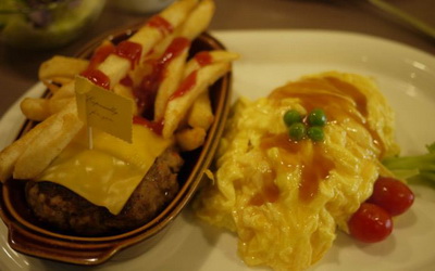 照片：「妮可」BLOG