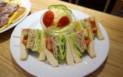 照片：「Athena/娜娜」BLOG