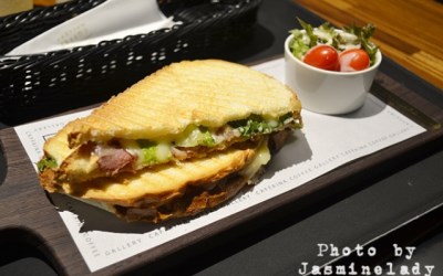照片：「茉莉」BLOG