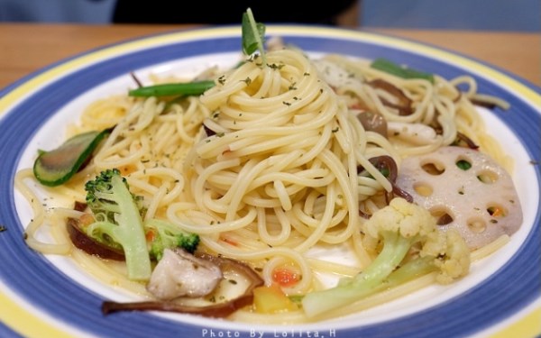 照片：「謝蘿莉」BLOG