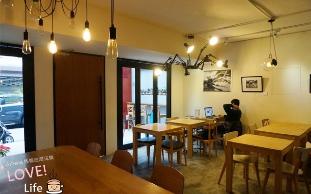 照片：「Athena/娜娜」BLOG