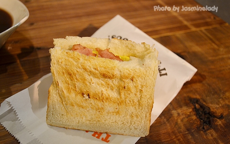 照片：「茉莉」BLOG