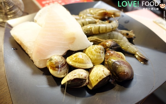 照片：「Athena/娜娜」BLOG