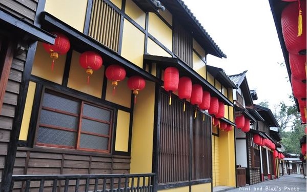 照片：「Nini and Blue」BLOG