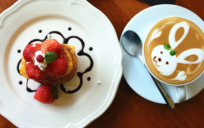 照片：「Nini and Blue」BLOG