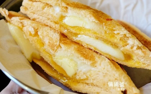 照片：「謝蘿莉」BLOG