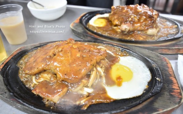 照片：「Nini and Blue」BLOG